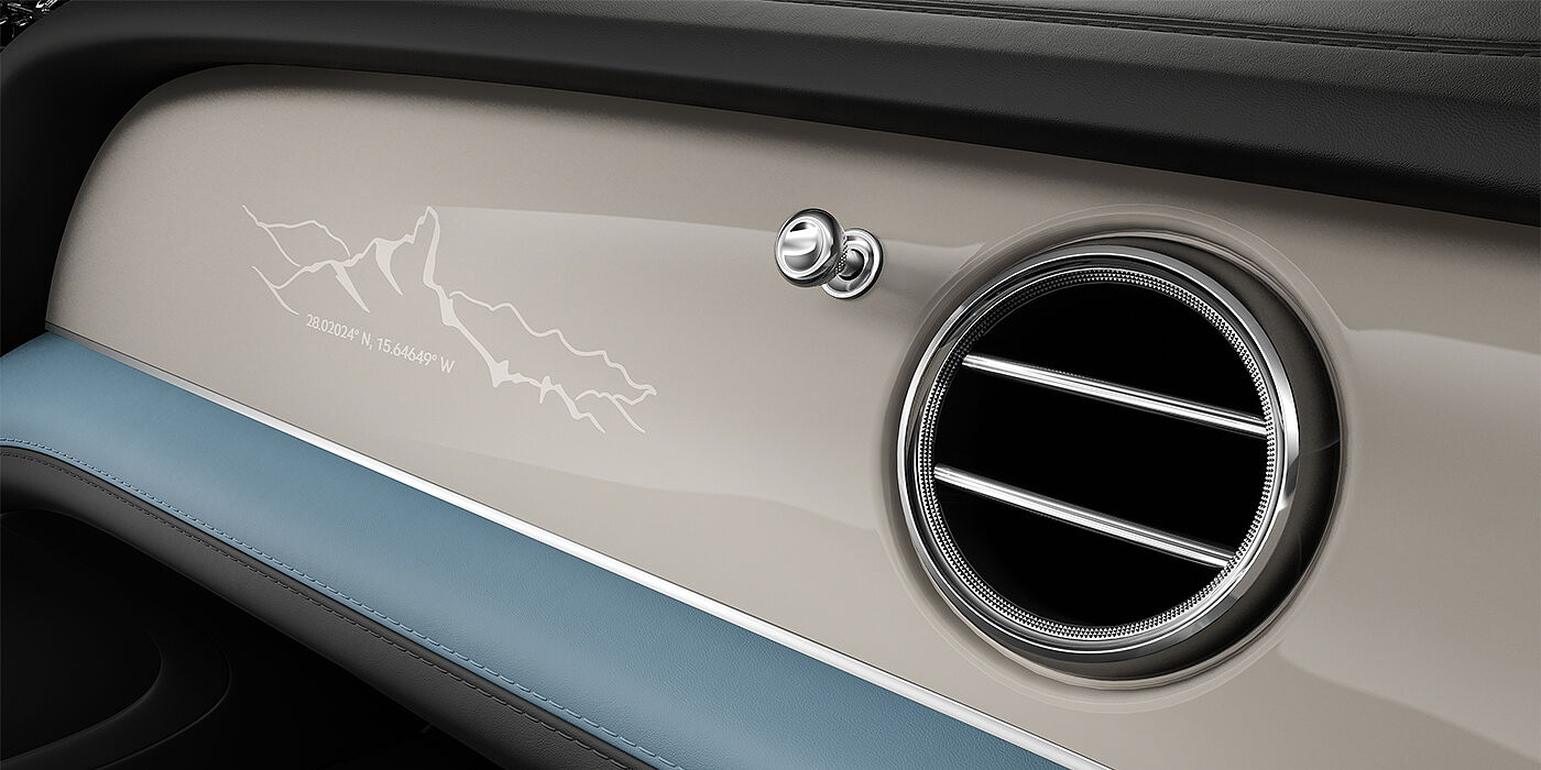 Gohm Sportwagen GmbH | Bentley Singen Bentley Bentayga Artenara Edition SUV Piano Linen veneer with Artenara detail and Linen and Beluga Black hides with Light Blue accents