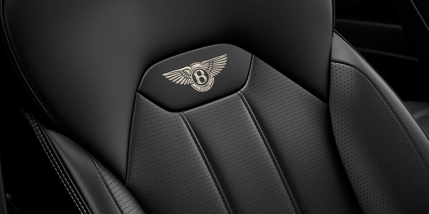 Gohm Sportwagen GmbH | Bentley Singen Bentley Bentayga EWB SUV Beluga black leather seat detail
