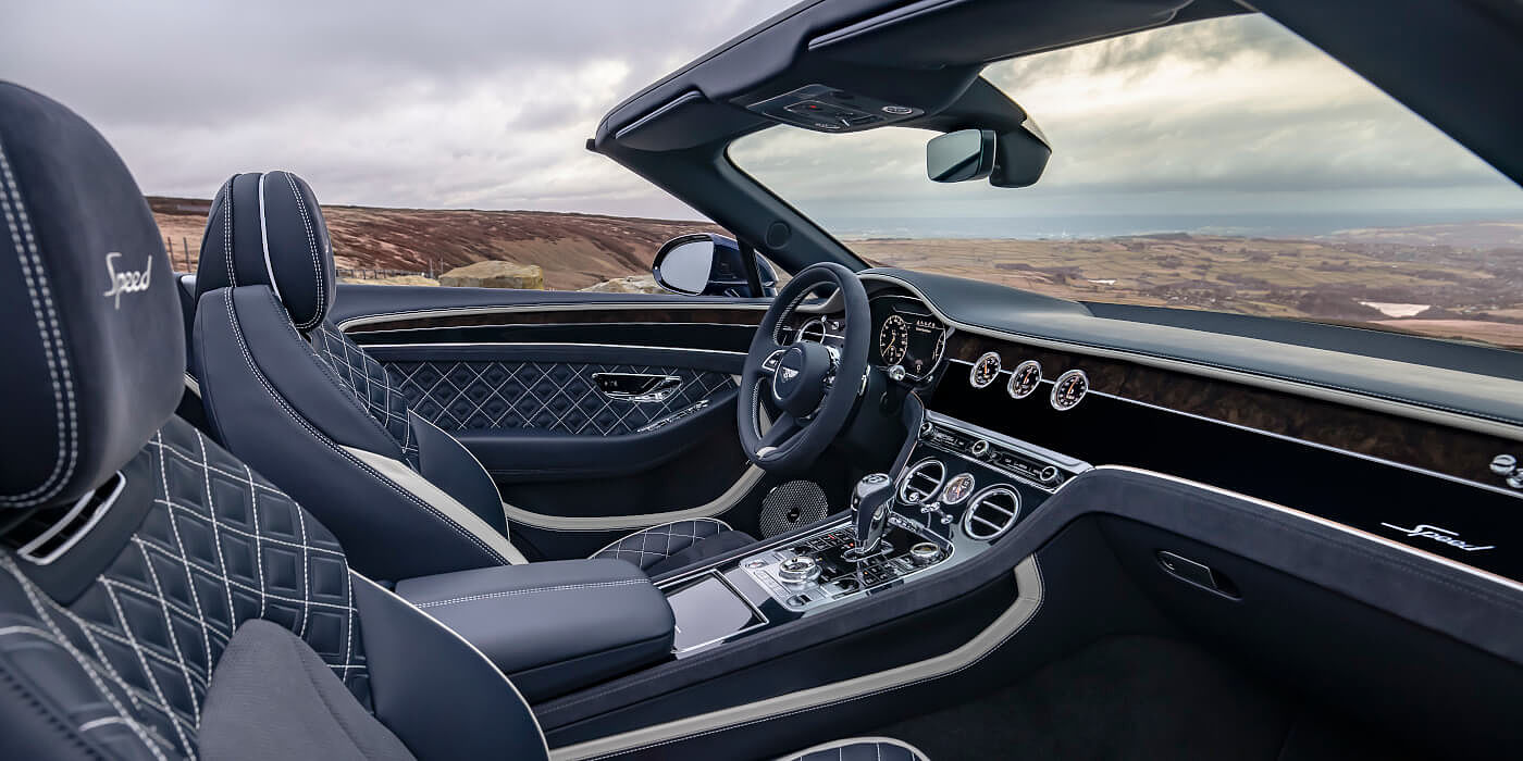 Gohm Sportwagen GmbH | Bentley Singen Bentley Continental GTC Speed convertible front interior in Imperial Blue and Linen hide
