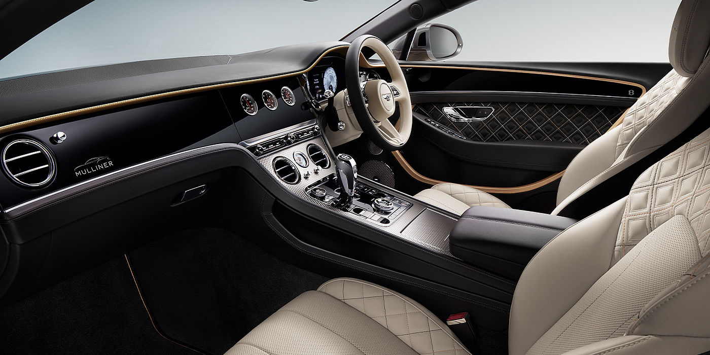 Gohm Sportwagen GmbH | Bentley Singen Bentley Continental GT Mulliner coupe front interior in Beluga black and Linen hide