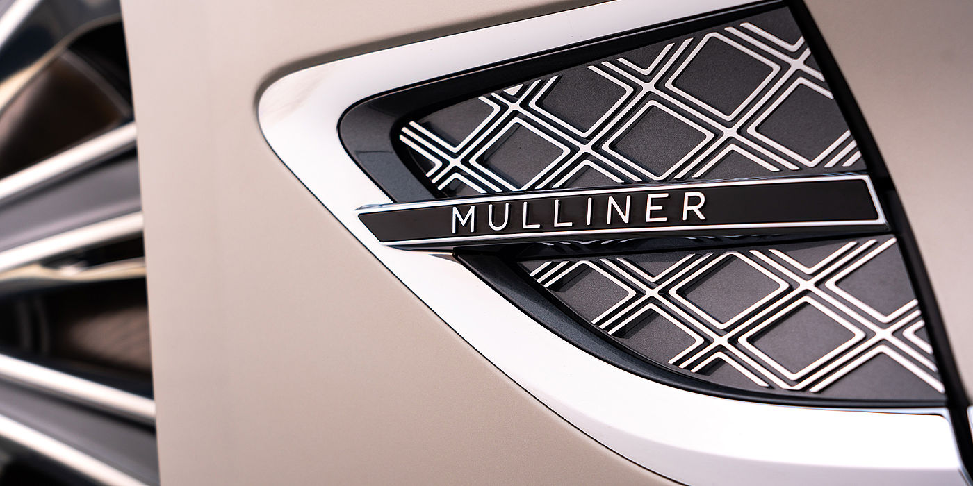 Gohm Sportwagen GmbH | Bentley Singen Bentley Continental GT Mulliner coupe in White Sand paint Mulliner wing vent close up
