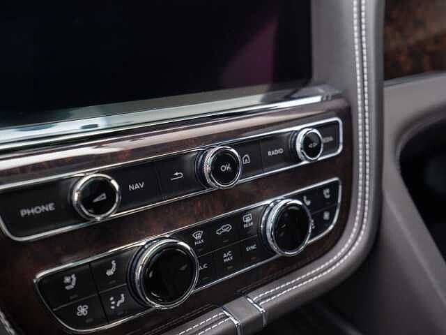 29:Bentley Bentayga V8, SUV, Anthracite, Gohm Sportwagen GmbH | Bentley Singen