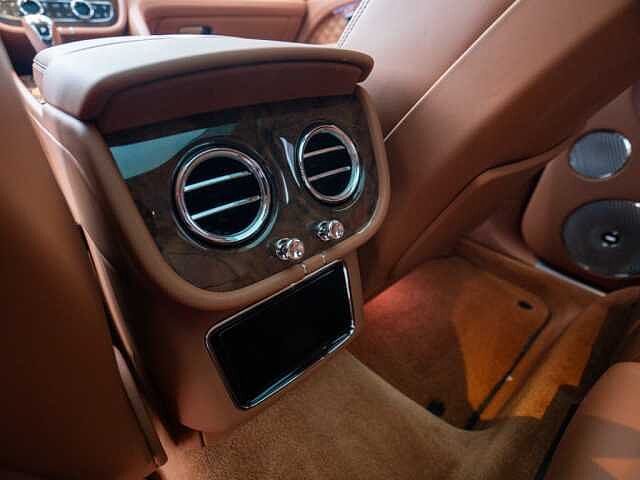 31:Bentley Bentayga First Edition V8, SUV, Barnato, Gohm Sportwagen GmbH | Bentley Singen